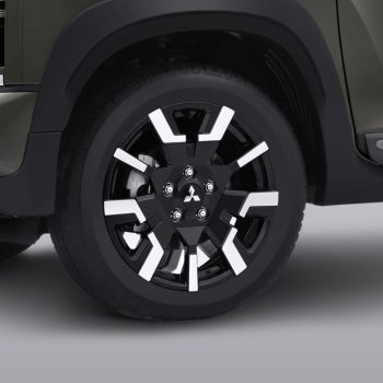 xpander cross eksterior 2