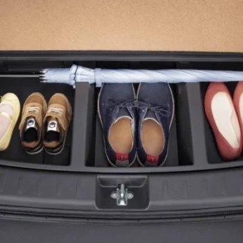 xpander cross interior 11